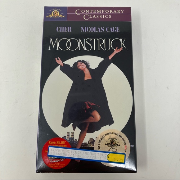 Vintage Sealed VHS Moonstruck - Picture 1 of 3